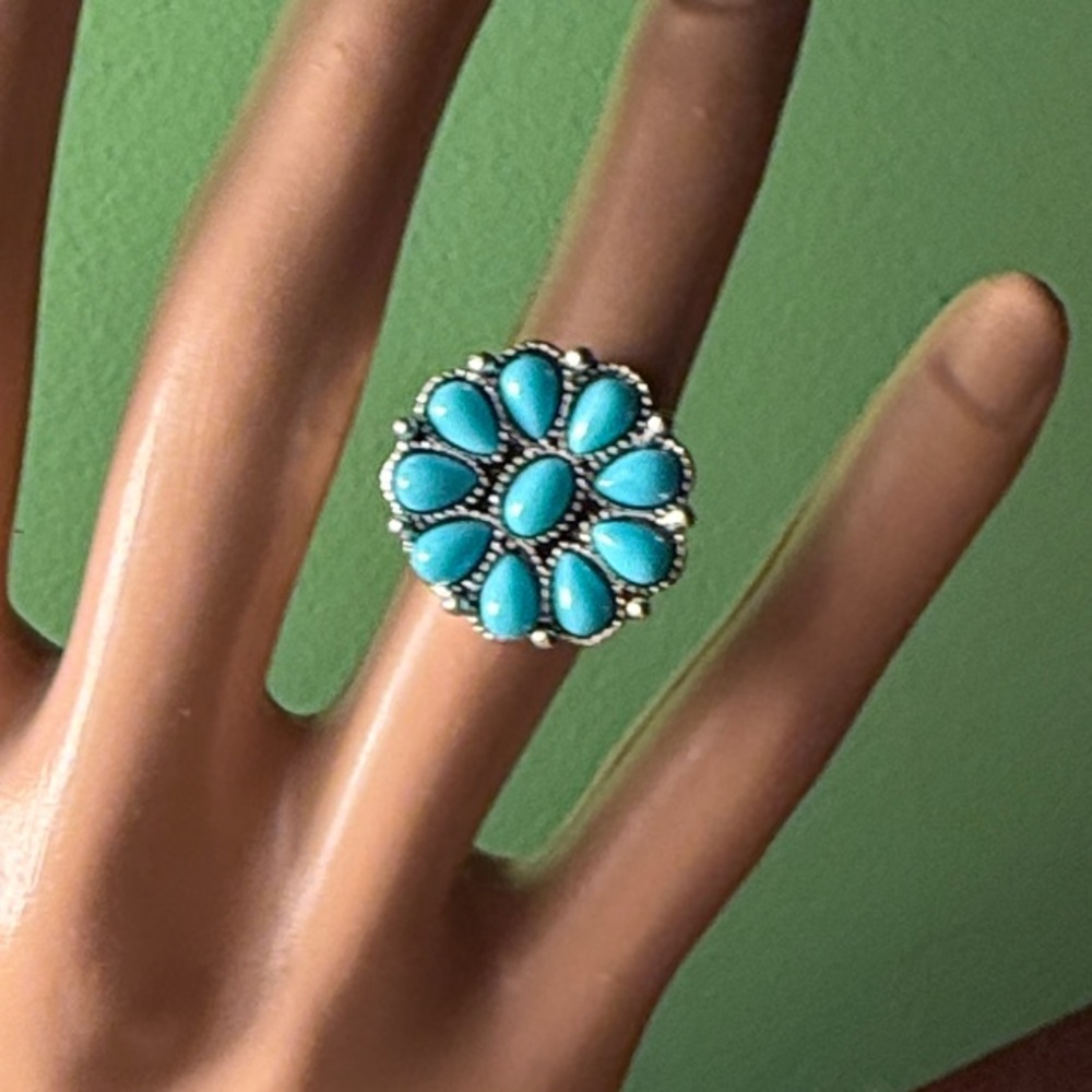 SALE 🎁Turquoise Floral Statement Ring